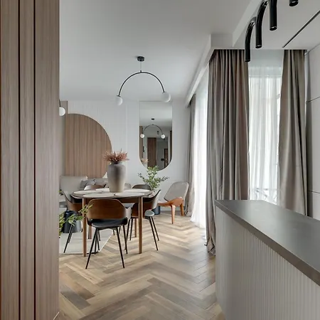 Horizon Sauna & Jacuzzi & Parking 2 By Grand Appartement