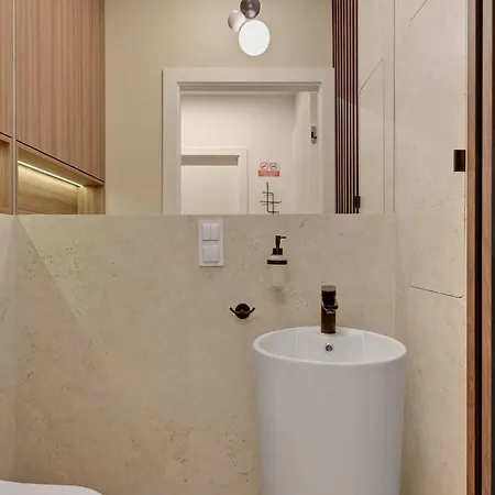 Horizon Sauna & Jacuzzi & Parking 2 By Grand Apartmán *