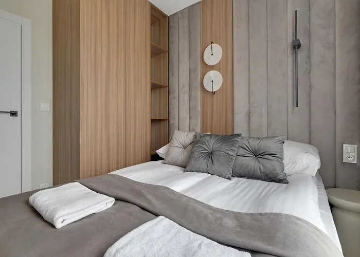 Horizon Sauna & Jacuzzi & Parking 2 By Grand Apartman