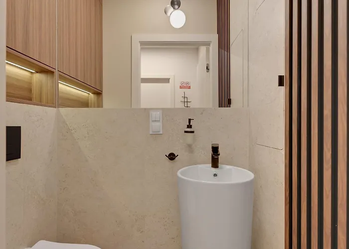 Horizon Sauna & Jacuzzi & Parking 2 By Grand Apartman *