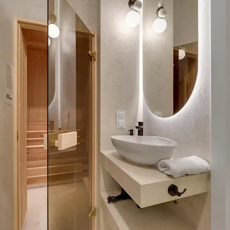 Horizon Sauna & Jacuzzi & Parking 2 By Grand Lägenhet *